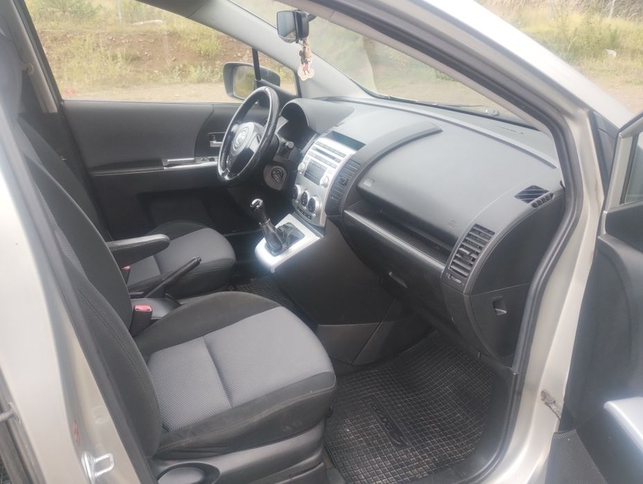 Mazda 5 2,0 2005 7osobowy Hak