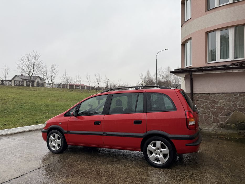 Opel Zafira A хороший стан