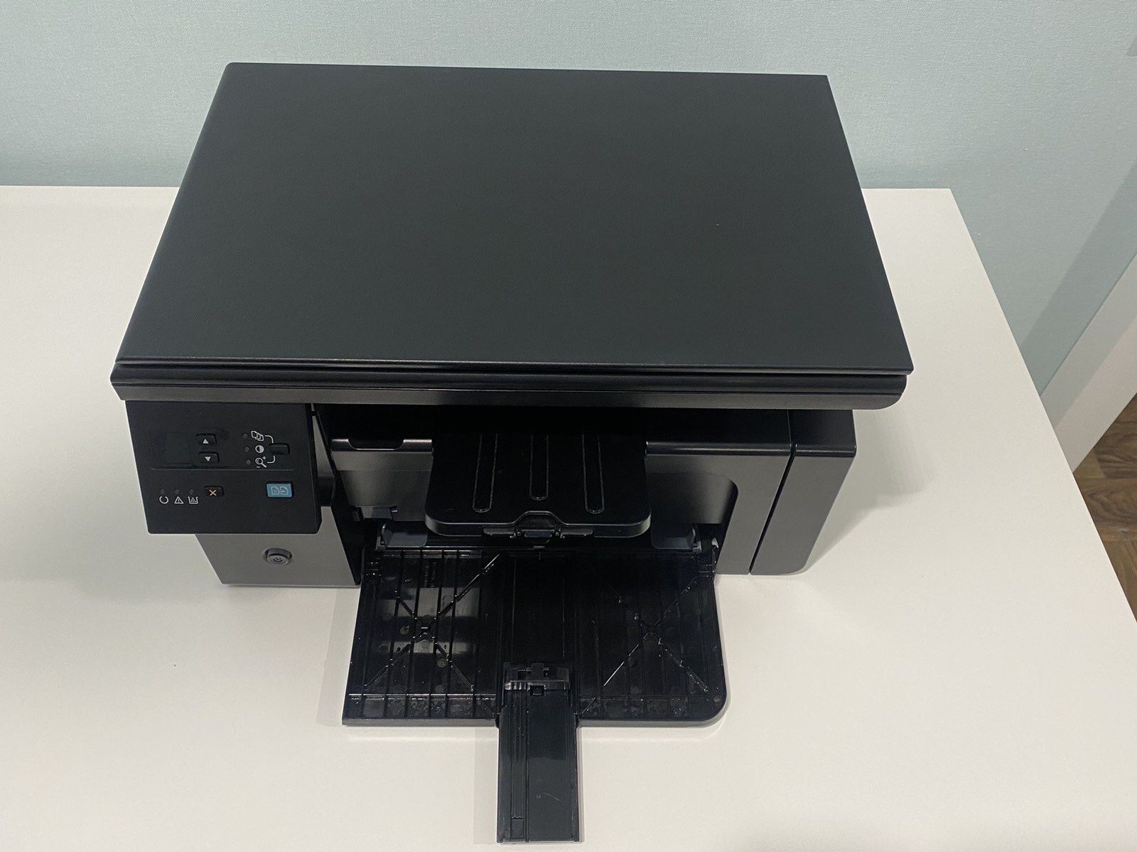 МФУ БФП Принтер копір сканер HP LaserJet M1132 MFP