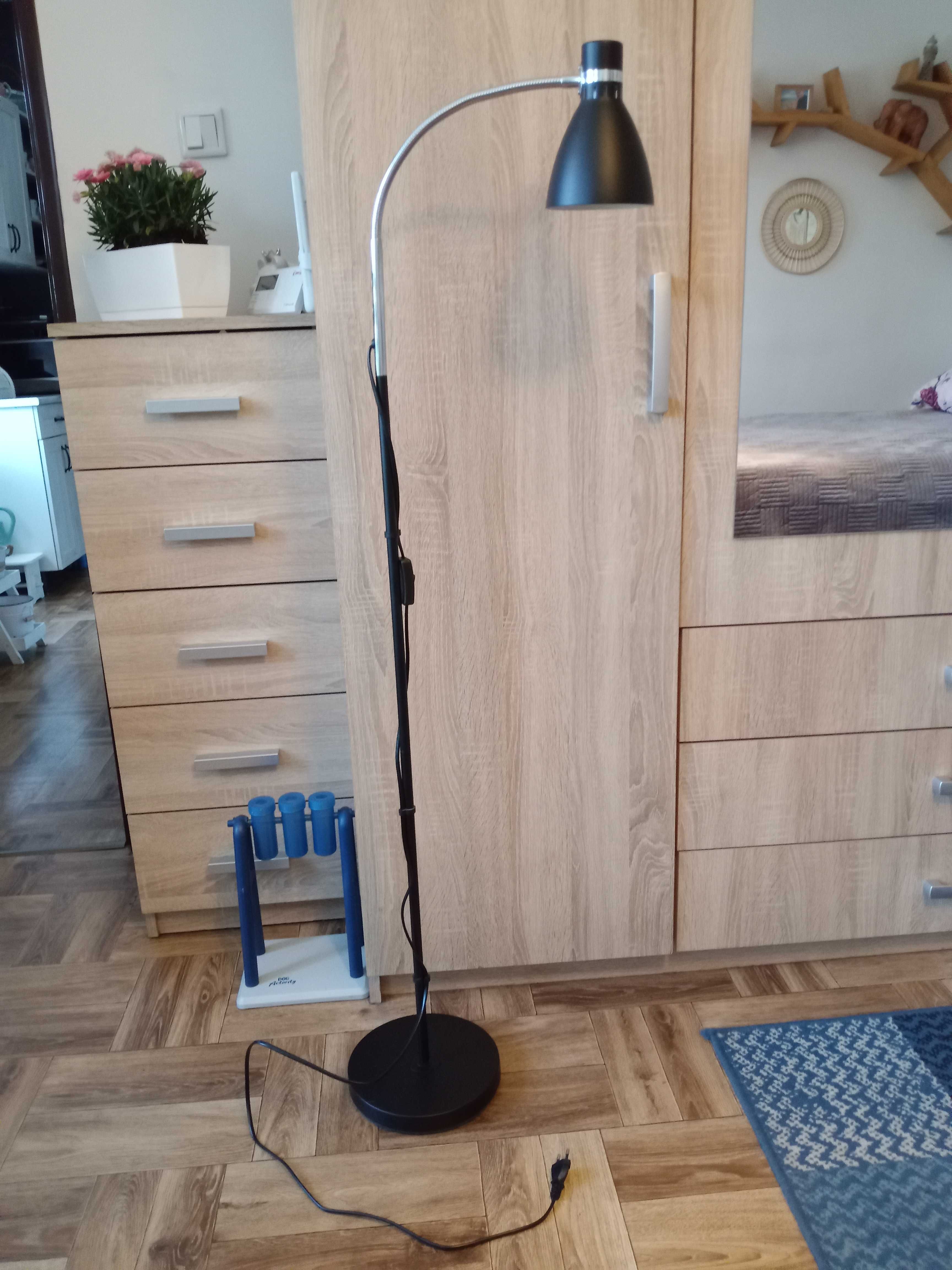 Lampa podłogowa regulowana czarna 155 cm ( jak NOWA ! )