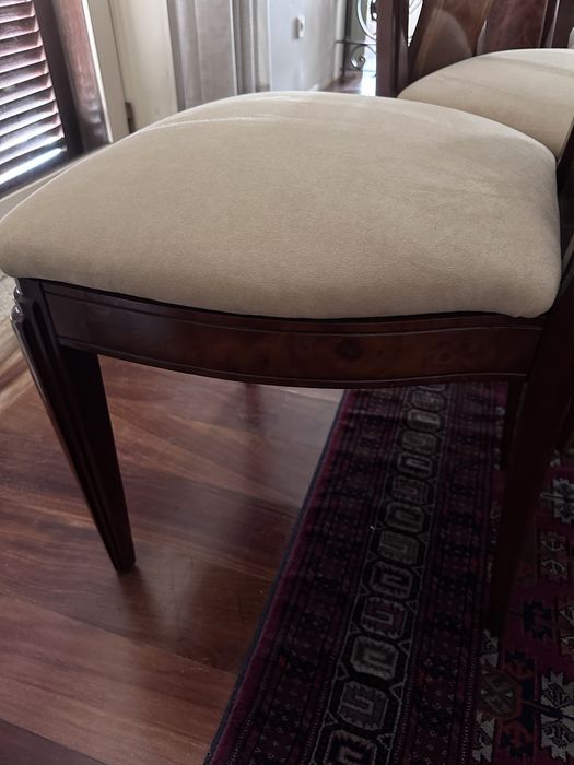 Conjunto de 6 cadeiras para mesa de jantar.