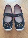 Pusheen kapcie balerinki buty Ars 32 granatowe