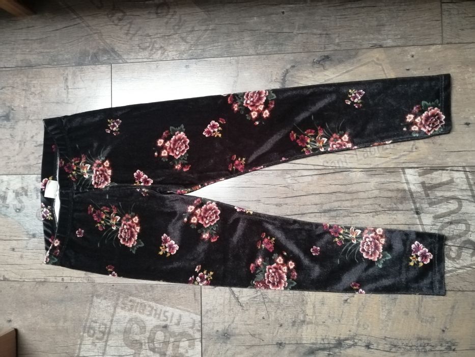 Leginsy Zara rozmiar 128