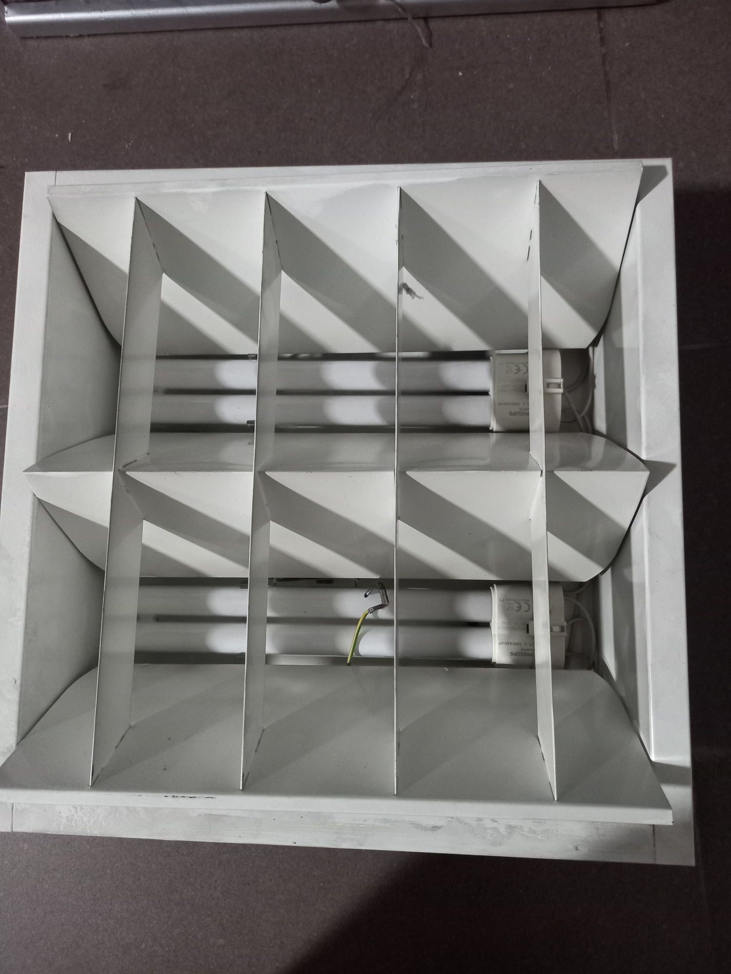Iluminação de tecto conjunto de duas armaduras com lampadas