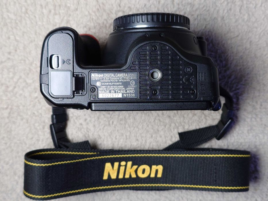 Nikon D5600 korpus/body