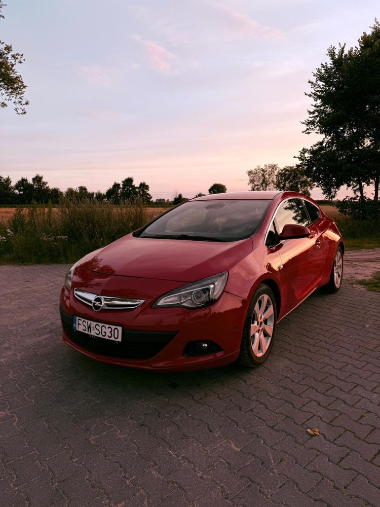 Opel Astra J GTC 2014 1.7 CDTI