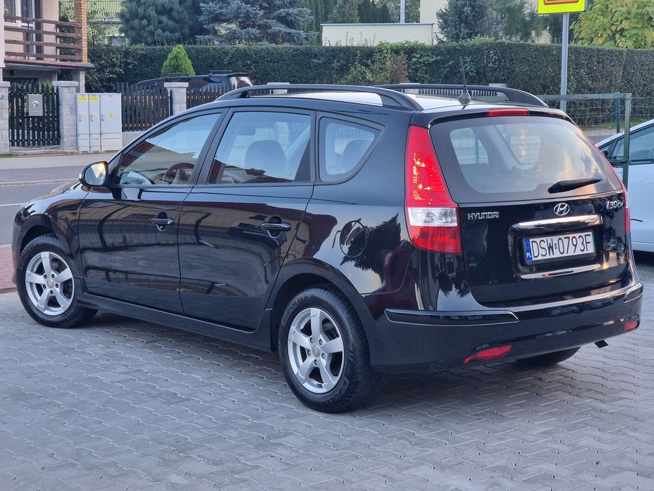 Hyundai i30 2012 rok bogate wyposażenie niski przebieg bdb stan
