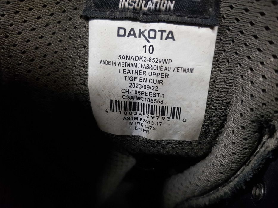 Buty robocze DAKOTA rozm 43 wkł 28,5 cm S3