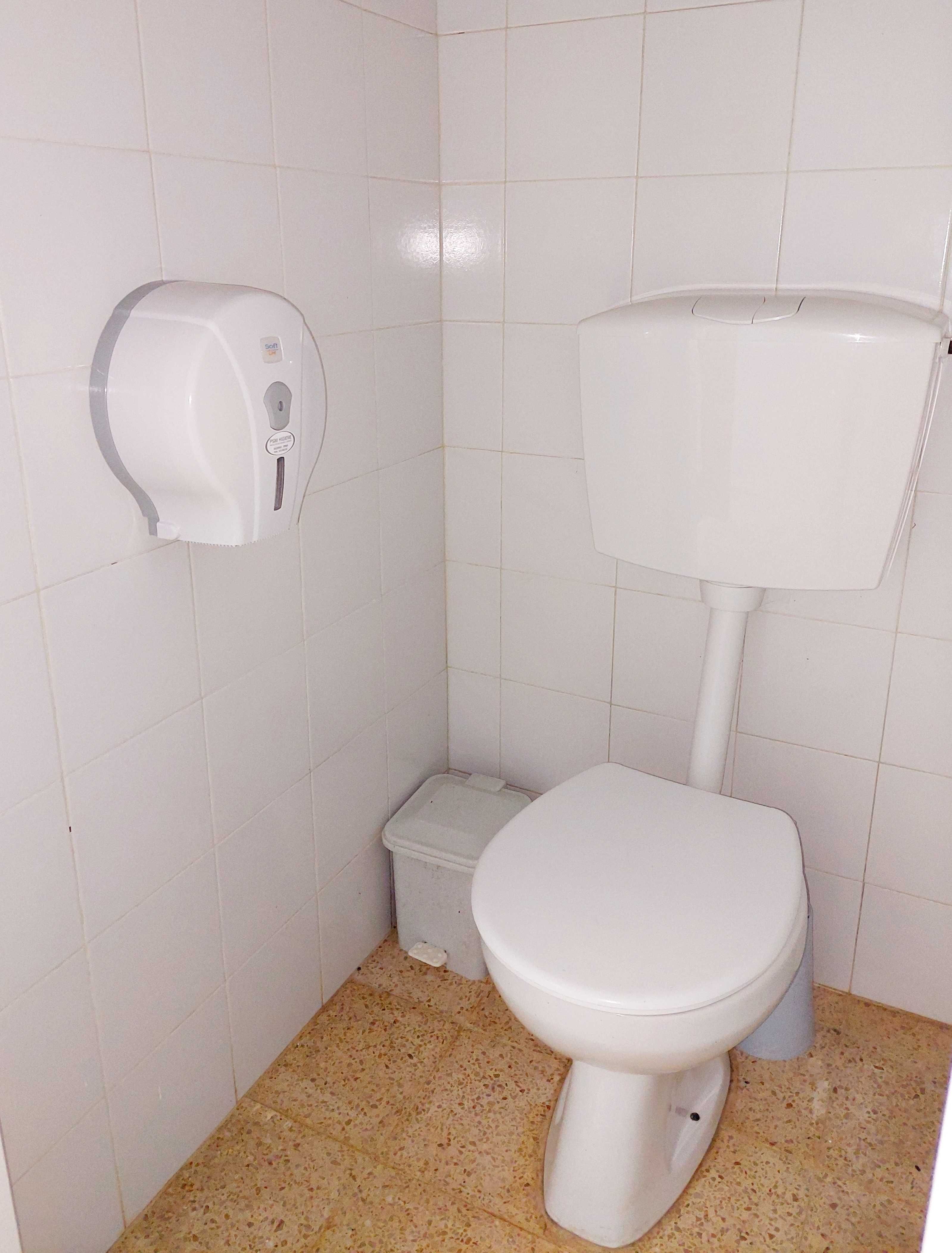 Máquinas e Mobiliário Jardim, Bombas de água, Louças Wcs