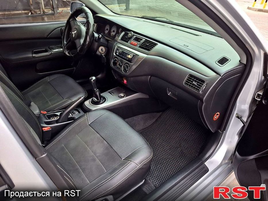 Mitsubishi Lancer