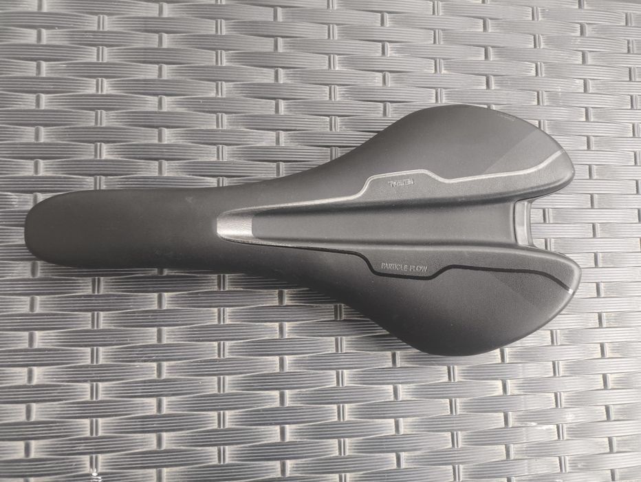 Siodełko rowerowe Giant Contact SL Neutral nowe