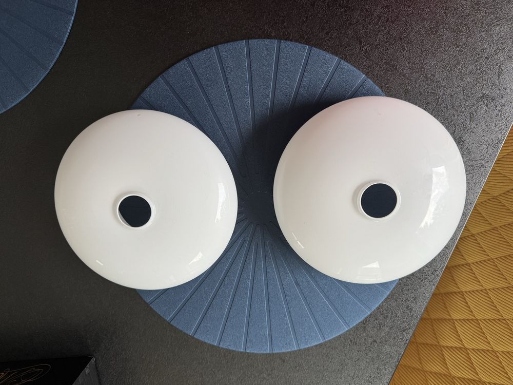 Klosz biały szkło Ikea 2 sztuki średnica 19 cm