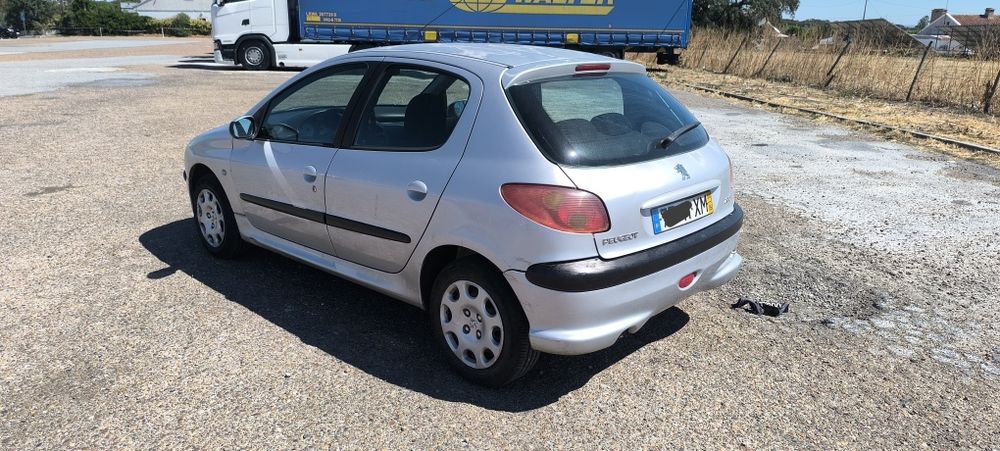 Peugeot 206 ano 2004