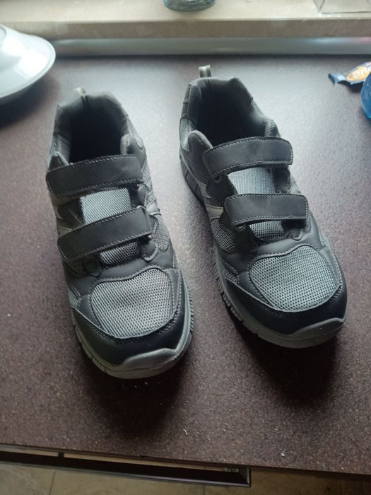 Buty na rzepy rozmiar 43