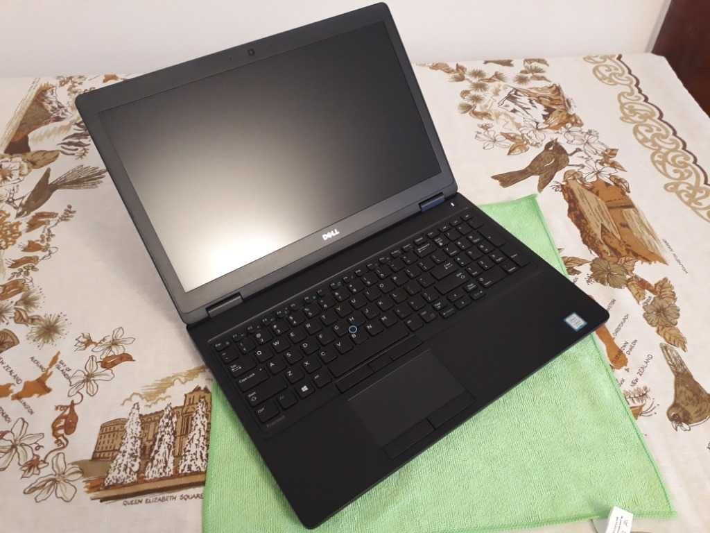 Laptop Dell Precision 3520 Intel i5 1TB Quadro Win 10 Pro
