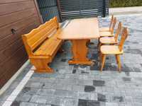 Stół kuchenny z ławą i krzesłami