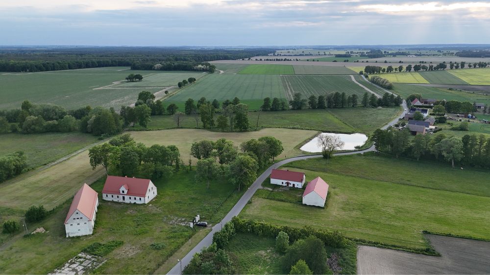 Sprzedam dom jednorodzinny 125 m2 wraz z budynkiem gospodarczym 180 m2