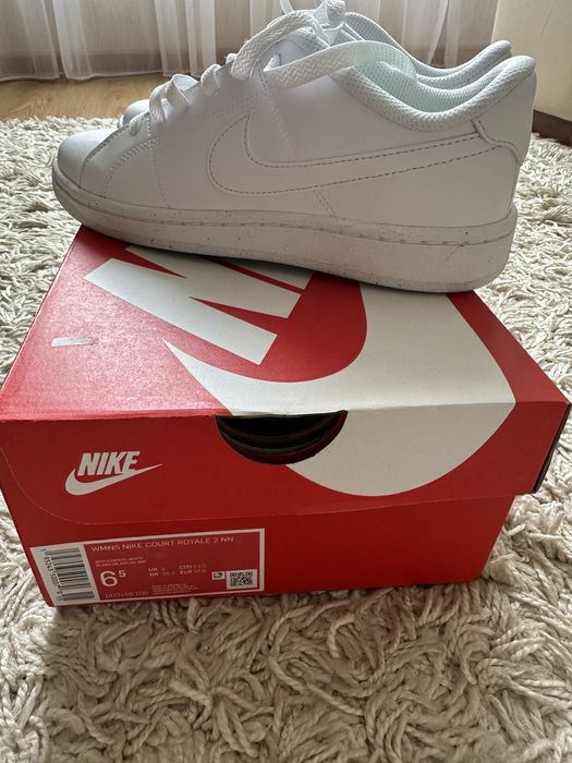 Продаю красовки Найк