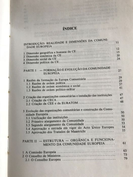 Livro "A Comunidade Europeia" de António José Fernandes