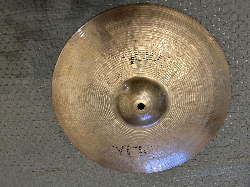 Hi-hat Istanbul Radiant Custom Rock 13”