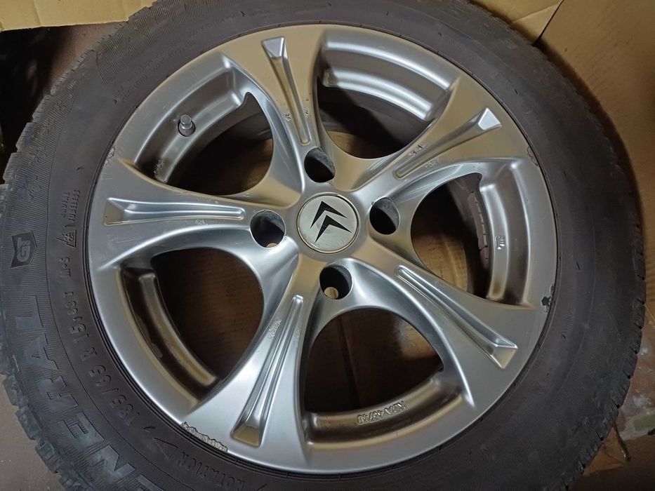 Alufelgi z oponami koła 15" 4x108 Alutec