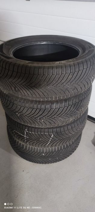 Opony Bridgestone całosezonowe