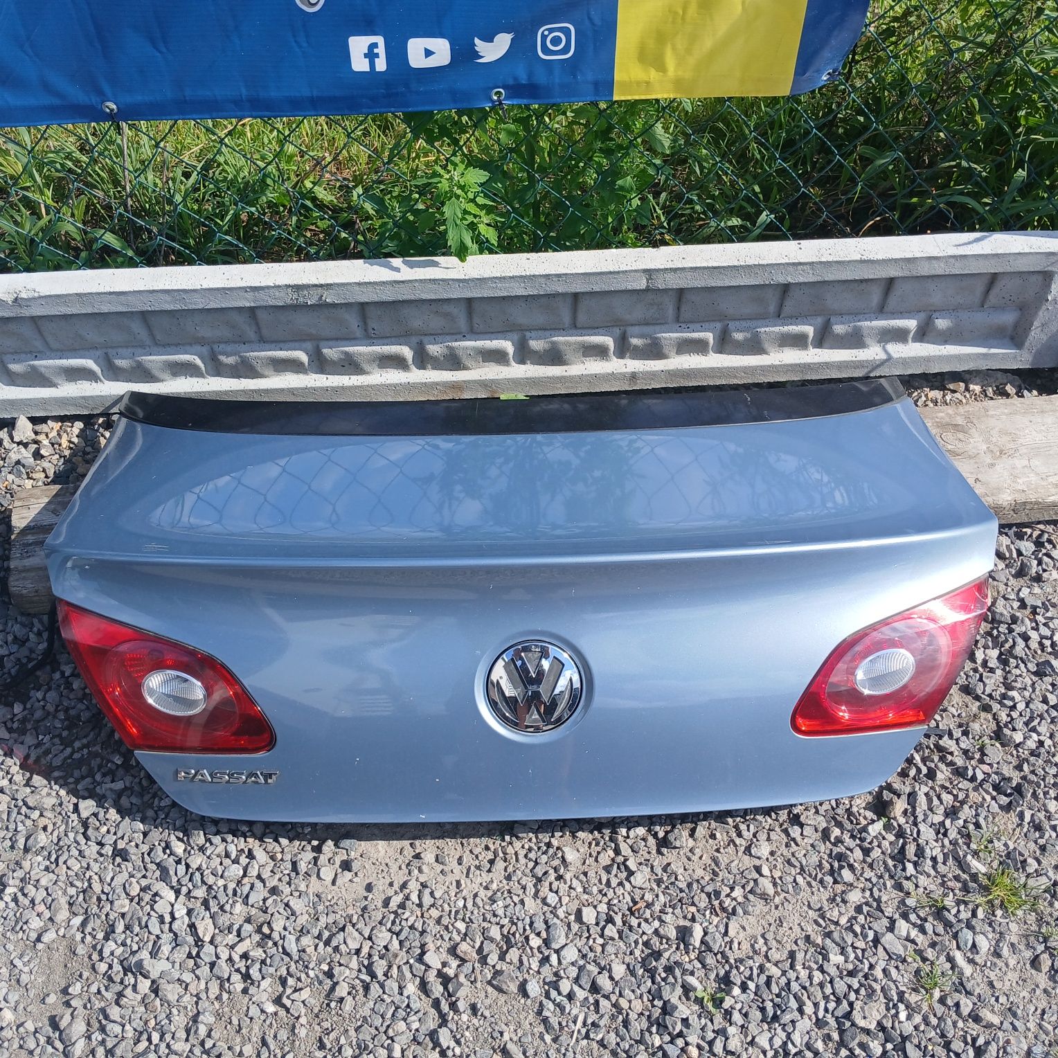 klapa VW Passat CC LC7Z