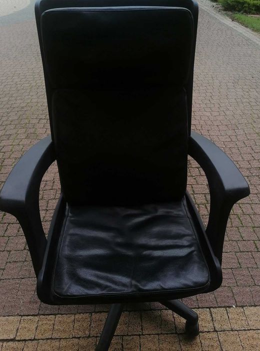 Myślibórz - krzesło do biurka.