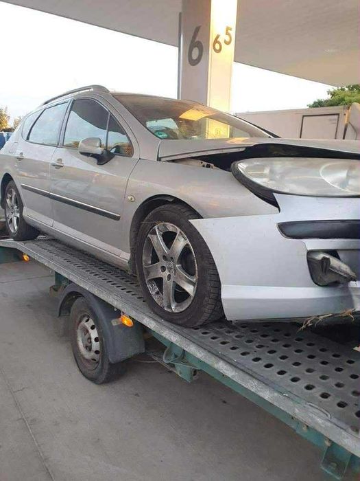 Peugeot 407 SW 2.0 hdi kombi kolor srebrny kod lakieru EZRC na części