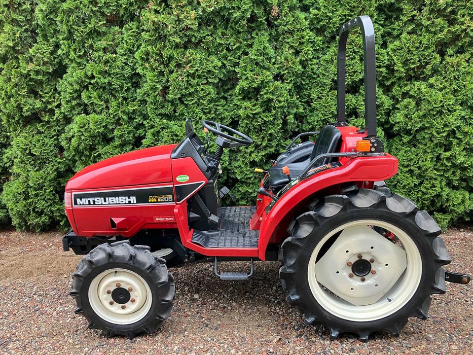 Japoński Traktor Mitsubishi MT205 Ciągnik Sadowniczy Ogrodniczy