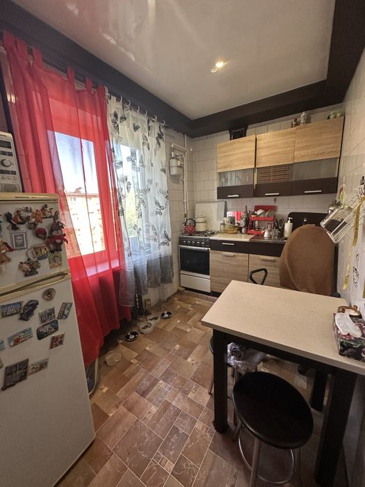 Срочная продажа 2-х комнатная квартира центр Черемушек)Сертификат!