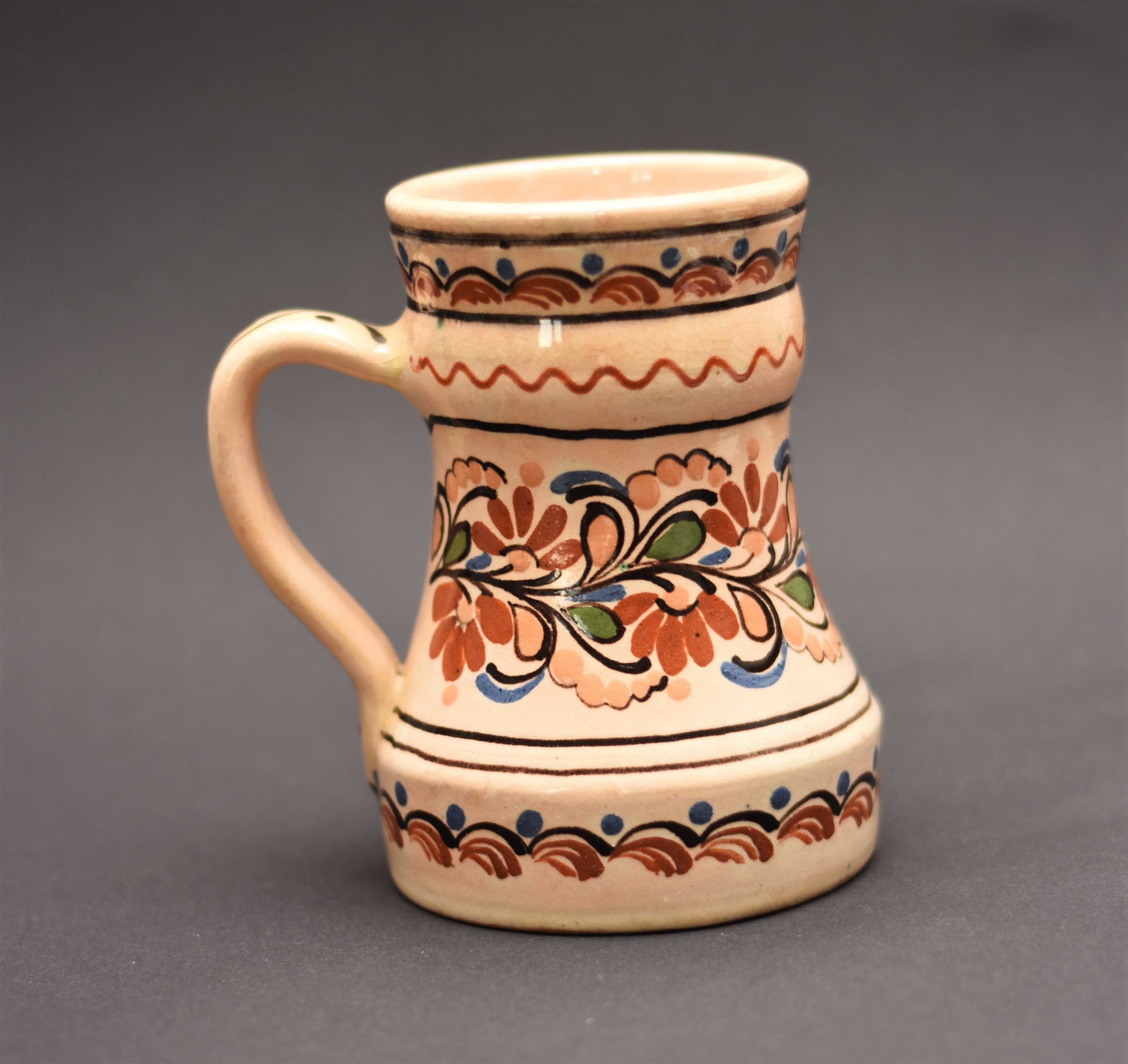 Wazon ceramiczny z uchem ręcznie malowany