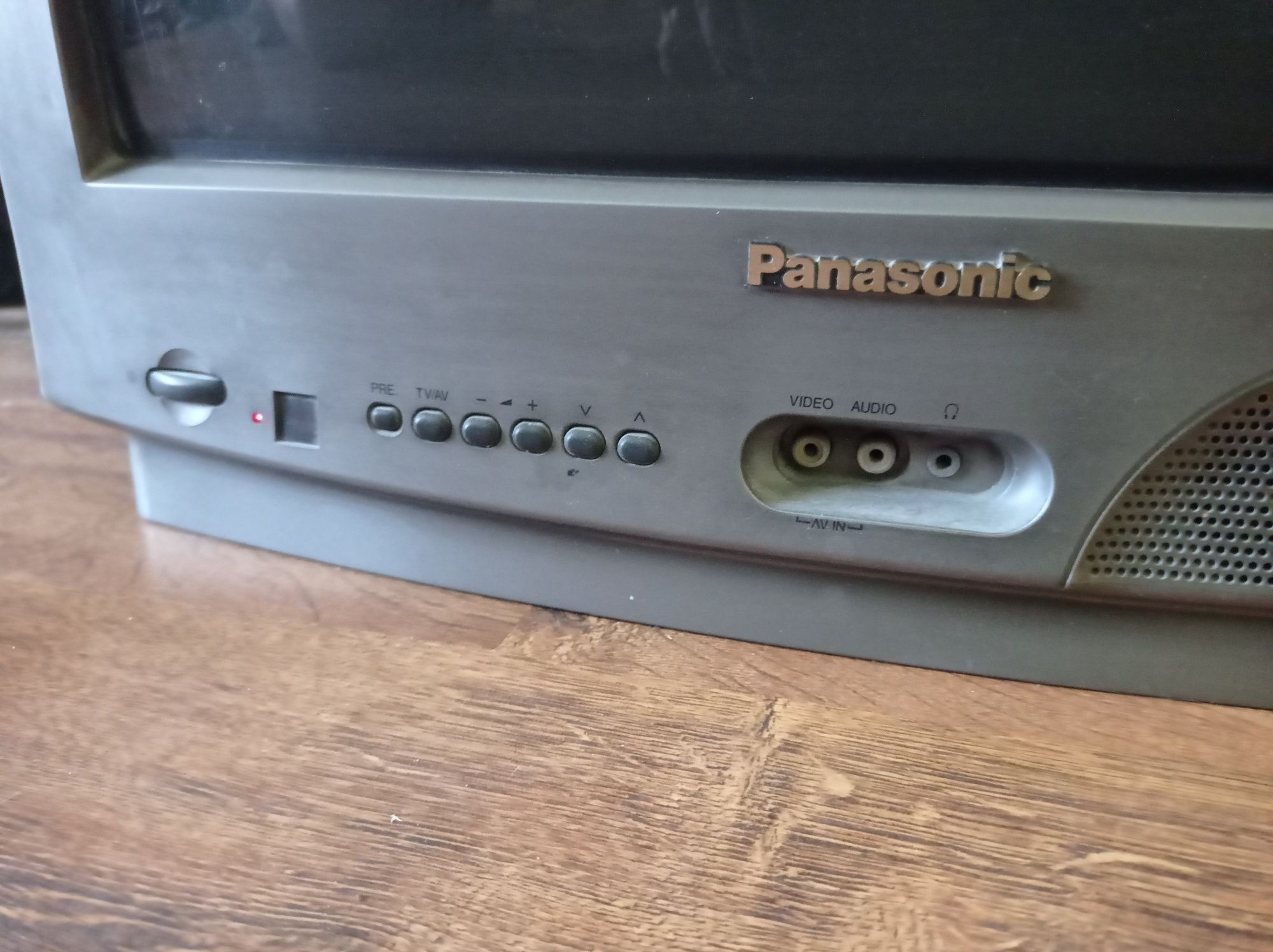 Телевізор Panasonic TC-21D2