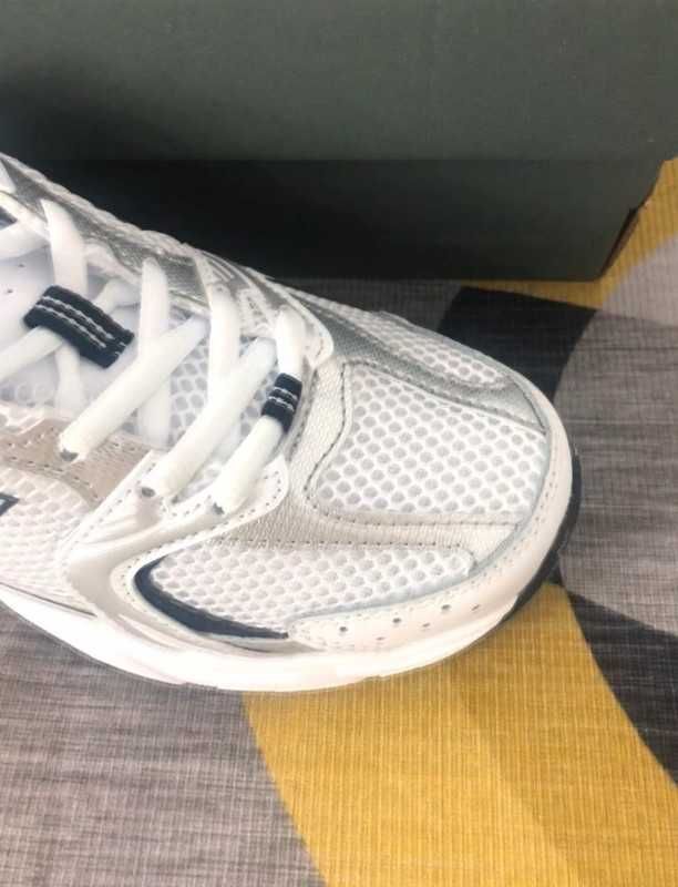 Biały^promocja^NewBalanceNB530^UnisexTrampki Roz.42.5