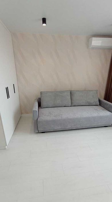 Продам простору   3к квартиру ЖК Аржанова, пр. Слобожанського.