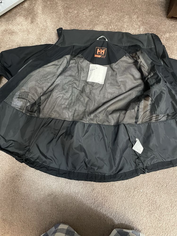 Вітровка Helly Hansen