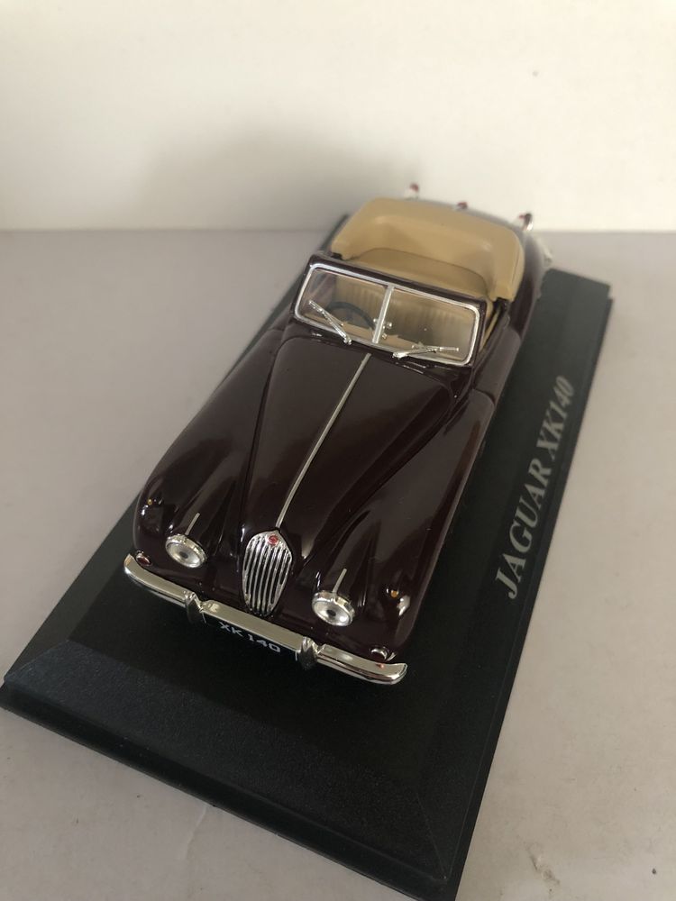 Jaguar XK 140 escala 1/43