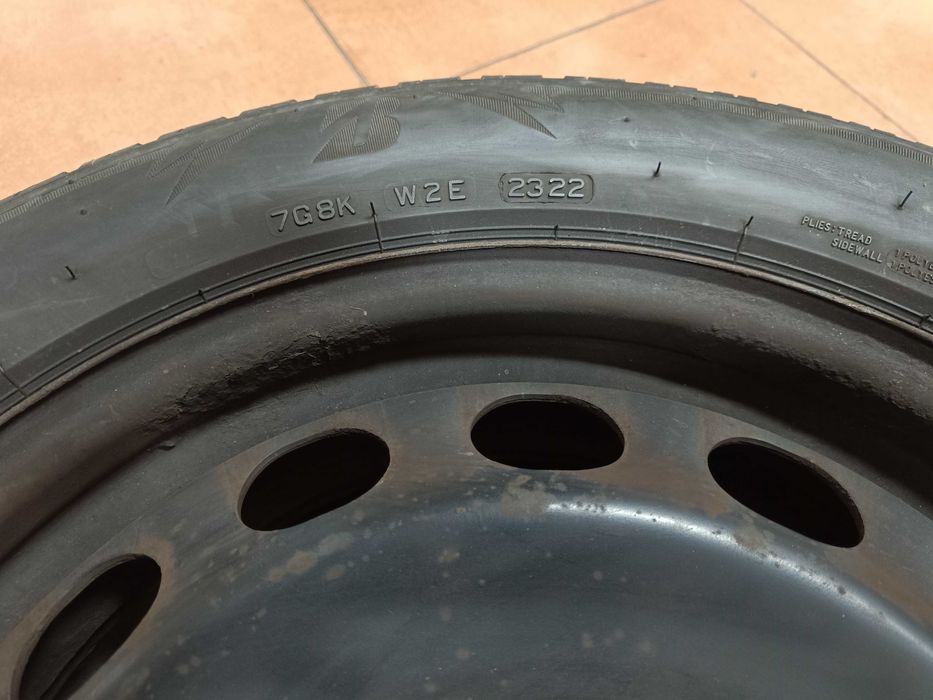 Koła zimowe Audi VW Skoda z felgami 5x112 16 cali opony Bridgestone