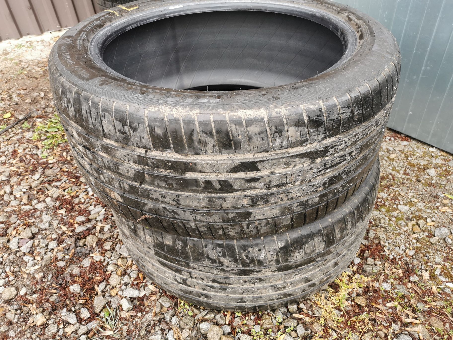 Opony Michelin 295/40 R21 2021