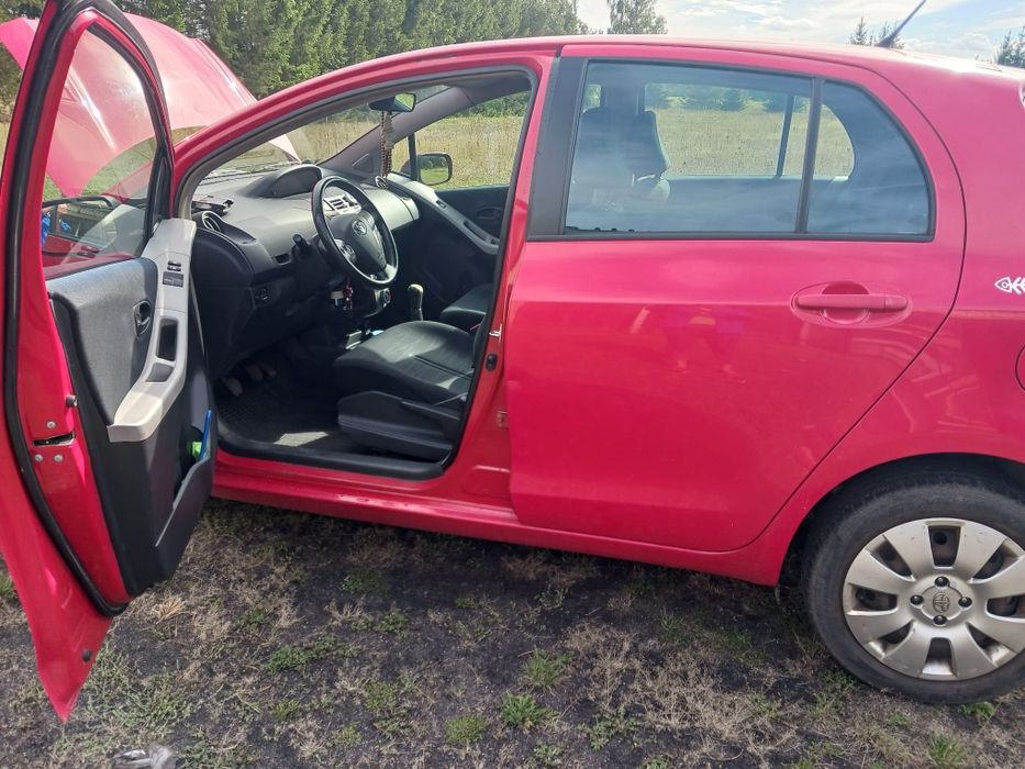 Toyota Yaris super stan