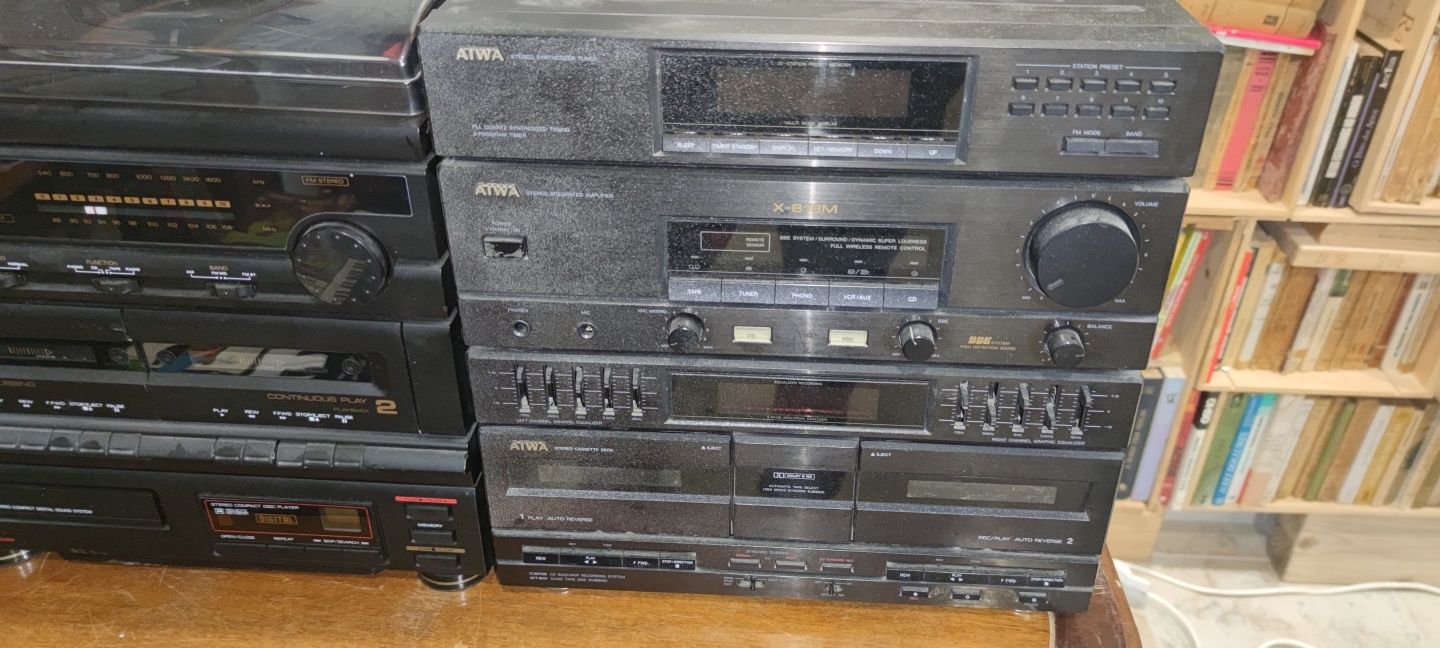 2 Aparelhagems - Aiwa + Crown - Ler anuncio
