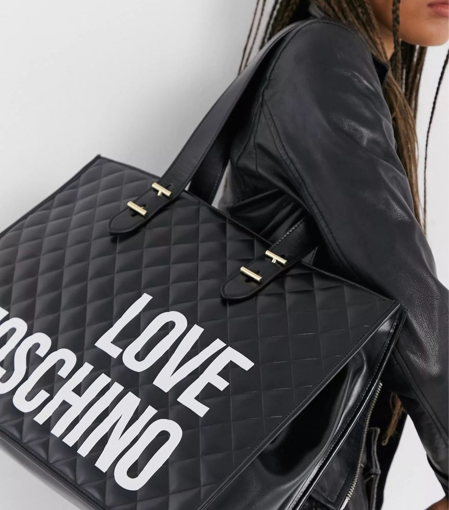 Mala LOVE MOSCHINO autentica