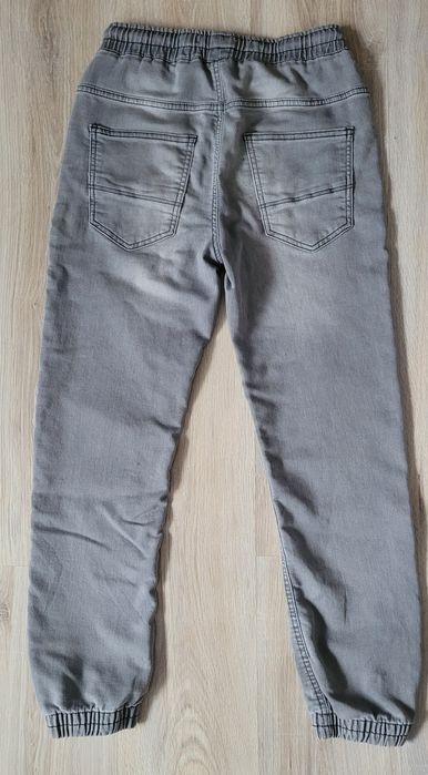 Spodnie Reserved rozmiar 164 jeans