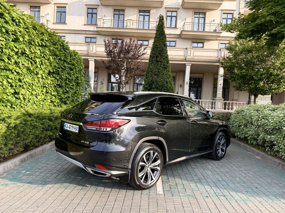 Продам офіційний Lexus Rx300 рестайлінг