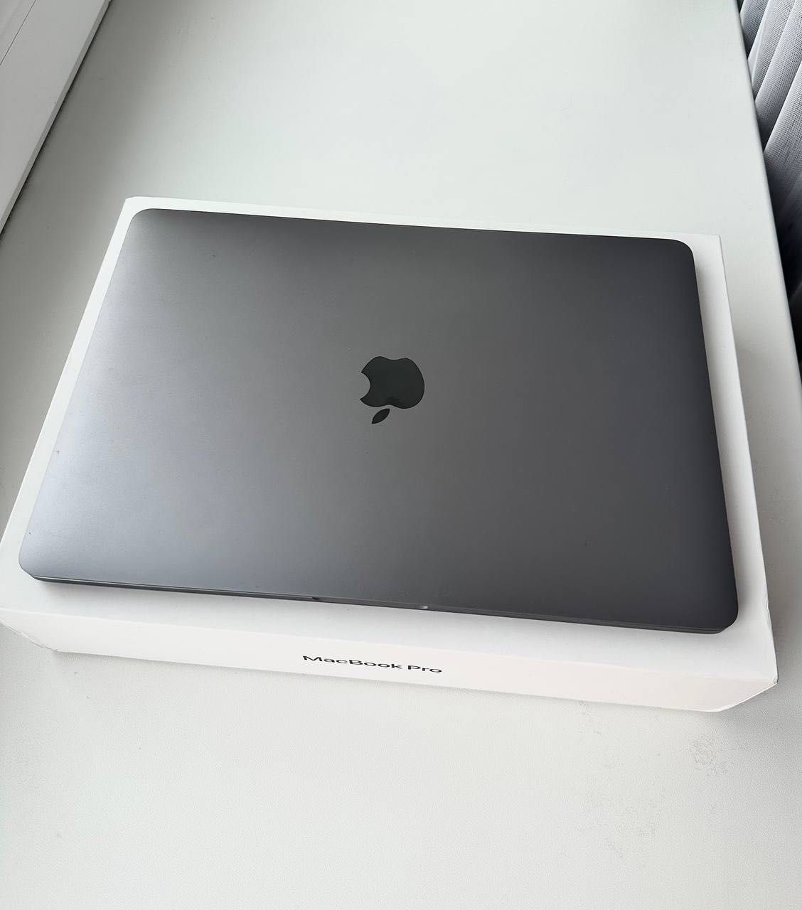 Мак бук про 13 Apple MacBook Pro 13, 256GB, Space Gray M1 2020