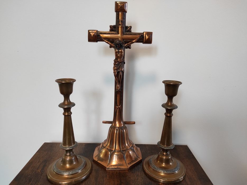 Duży krzyż, krucyfiks, zestaw kolędowy