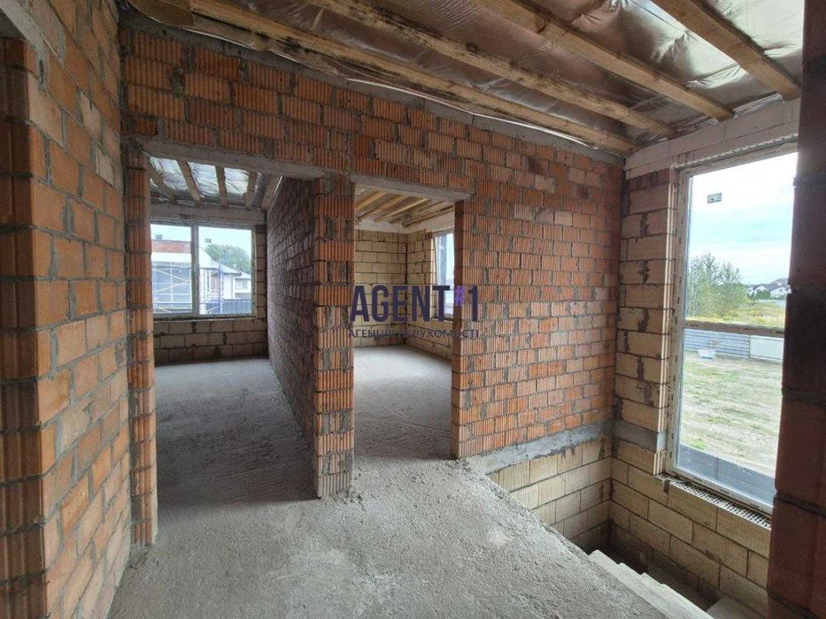 Якісні дуплекси в стилі Hi-tech в Крюківщині. На стадії будівництва