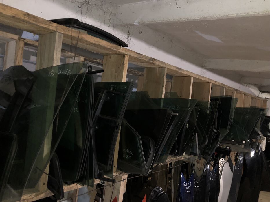 Скло дверей бокове скло Volkswagen Skoda Audi Фольксваген