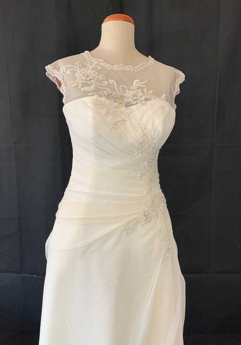 Nowa szyfonowa suknia ślubna Papas Michel 38 M Linia A z trenem ivory