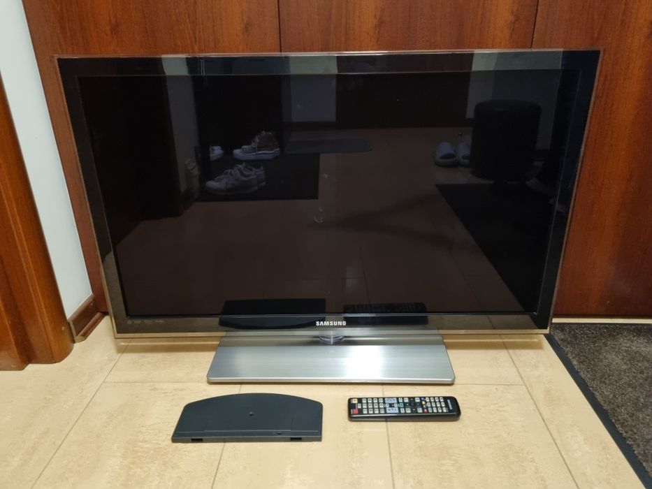 Telewizor Samsung 40 cali UE40C6500UW Pilot Podstawa